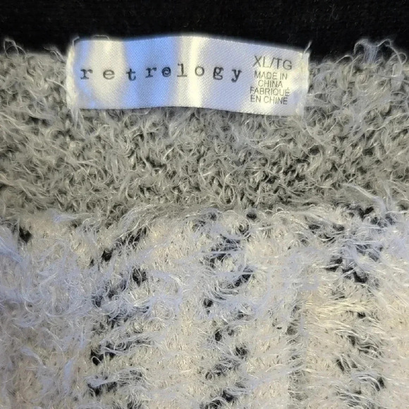 retrology - NWOT Winter White Cardigan Sweater - Picture 2 of 4